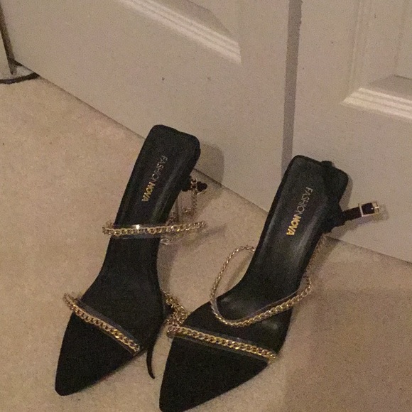 Shoes - Picture 2 of 3